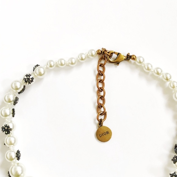 NEW DIOR TEDDY D PEARL CHOKER NECKLACE WITH CRYSTAL MOTIFS timeless Parisian - Picture 6 of 9